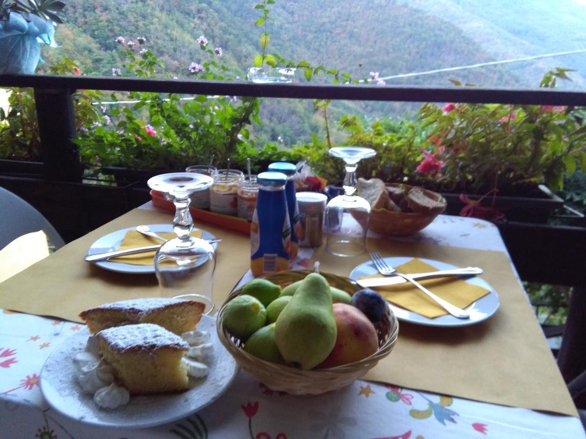 Agriturismo Il Sogno Lorsica Exteriör bild